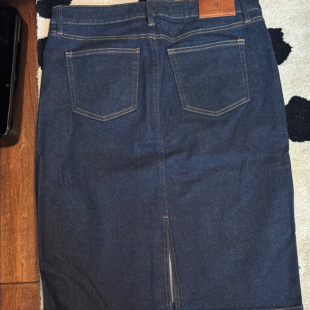 Ralph Lauren Classic Denim Skirt size 10 - Picture 3 of 3
